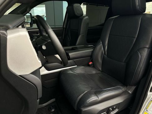 Used 2022 Toyota Tundra Platinum w/ Advanced Package image 13