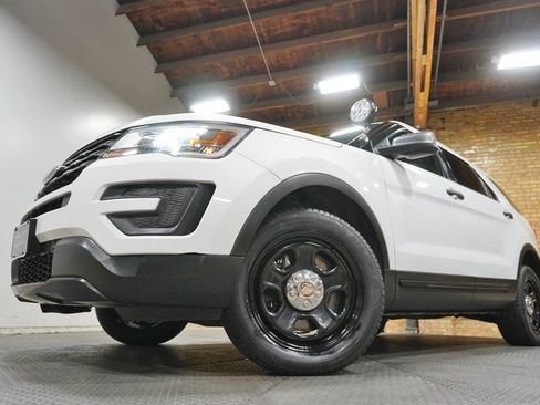 Used 2018 Ford Explorer 4WD Police Interceptor image 3