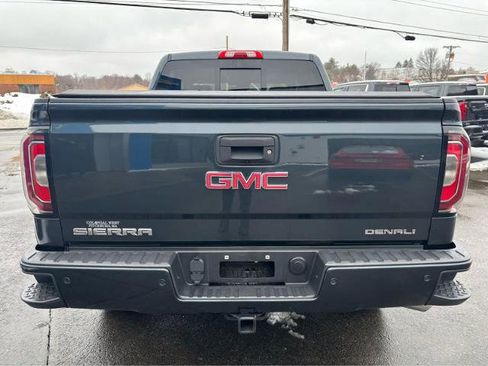 Used 2018 GMC Sierra 1500 Denali w/ Denali Ultimate Package AWD/4WD image 9
