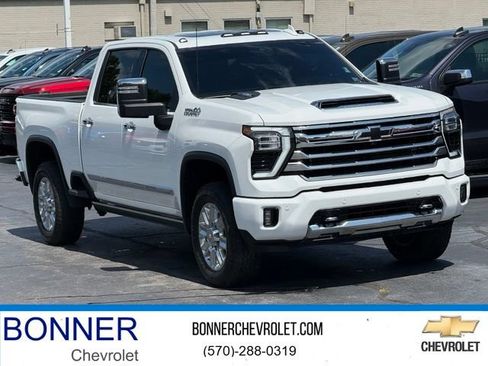 Used 2024 Chevrolet Silverado 2500 High Country AWD/4WD image 1