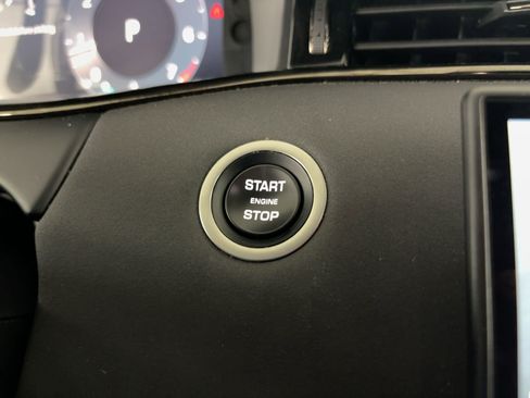 Used 2024 Land Rover Range Rover Evoque S image 27