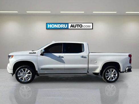 Used 2022 Chevrolet Silverado 1500 High Country w/ High Country Premium Package image 5