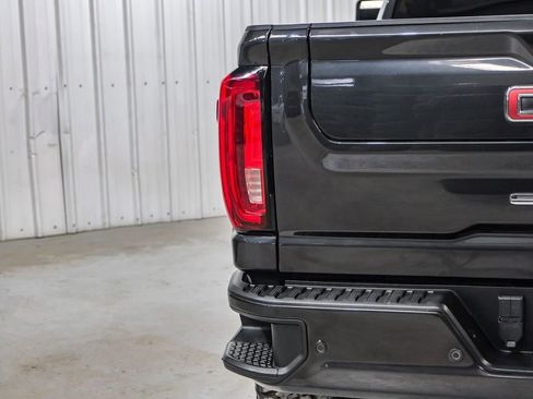 Used 2020 GMC Sierra 2500 AT4 w/ AT4 Premium Package image 51