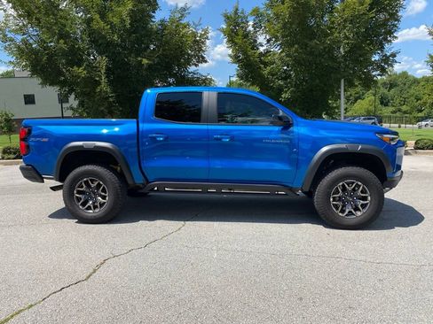 Used 2023 Chevrolet Colorado ZR2 w/ ZR2 Convenience Package III AWD/4WD image 8