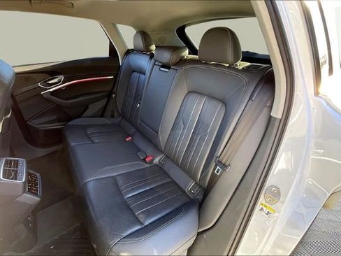 Used 2019 Audi e-tron Premium Plus image 16