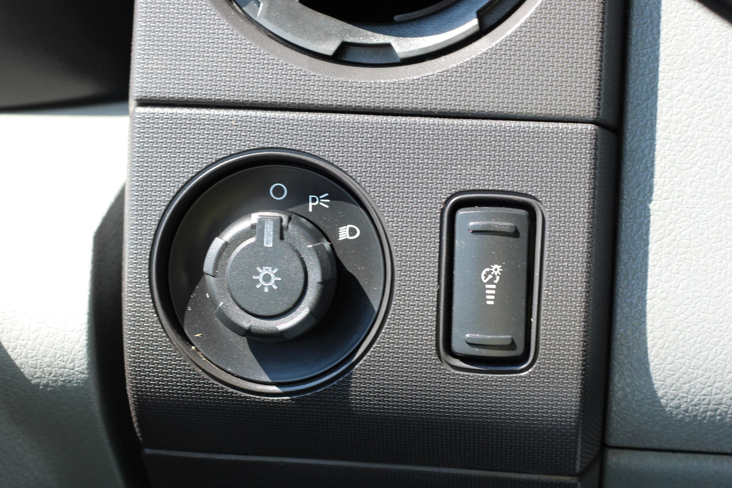 Used 2011 Ford F250 4x4 Regular Cab Super Duty image 15