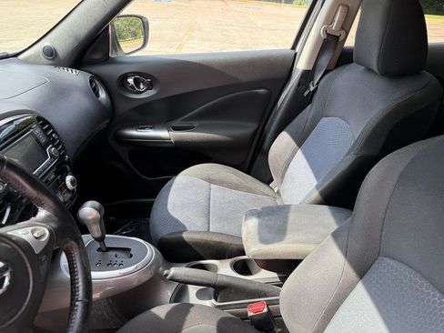 Used 2015 Nissan Juke SV FWD image 24