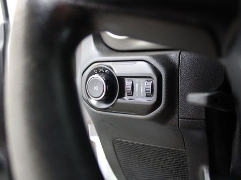 Used 2018 Jeep Wrangler Unlimited Sport AWD/4WD image 29