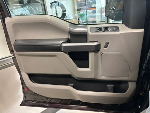 Used 2019 Ford F150 XLT w/ Equipment Group 302A Luxury image 20