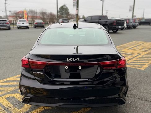 Used 2024 Kia Forte LXS image 5