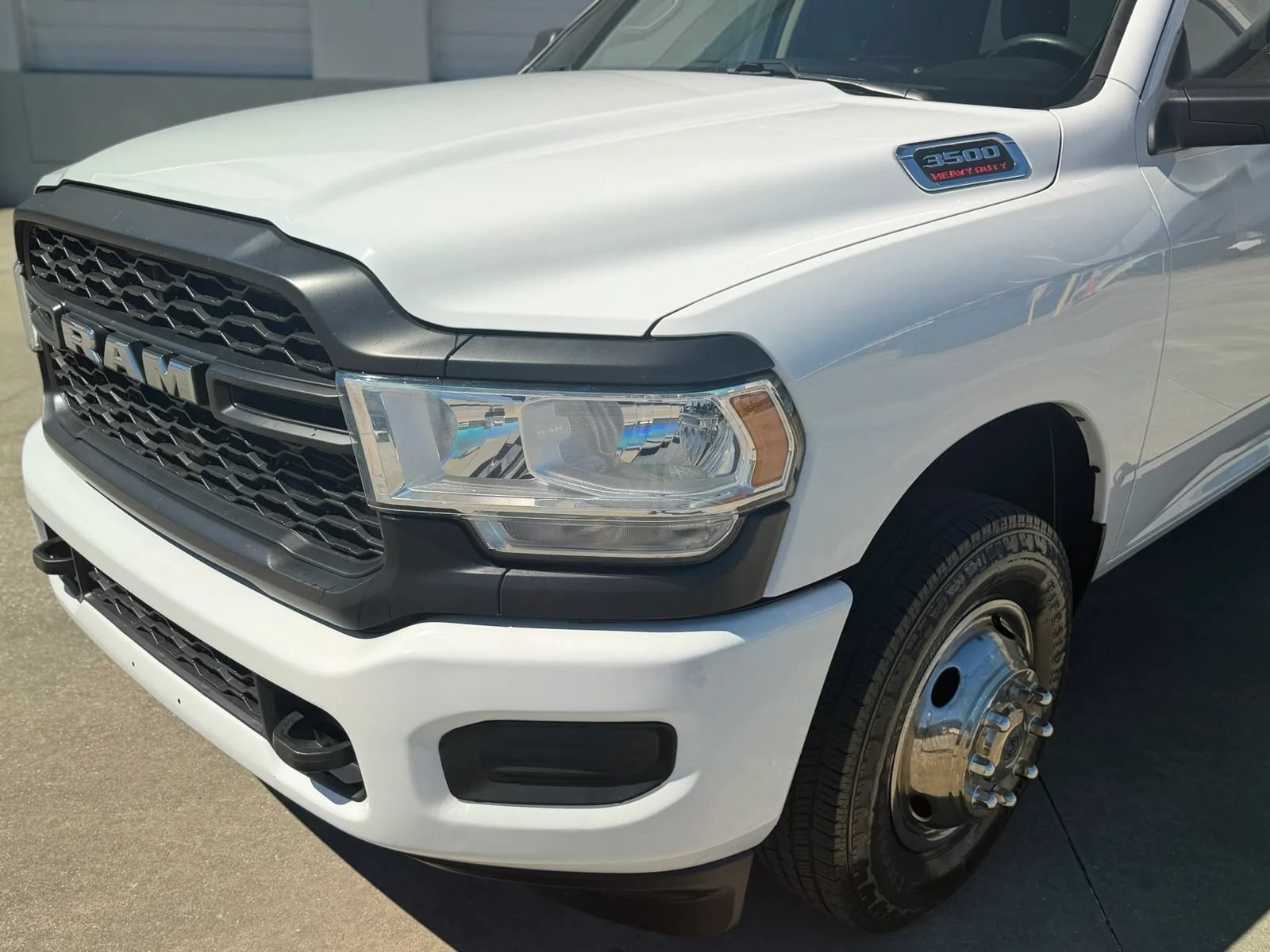 Used 2020 RAM 3500 Tradesman RWD image 2