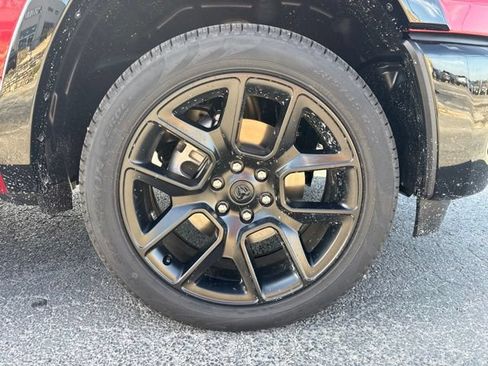 New 2026 RAM 1500 Laramie AWD/4WD image 12