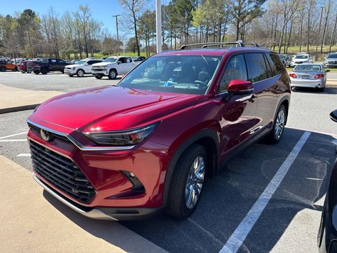 Used 2025 Toyota Grand Highlander Platinum image 7