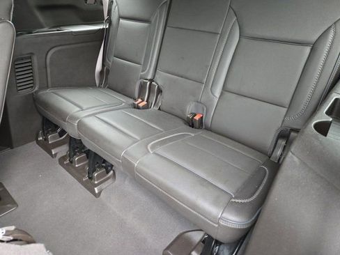 Used 2023 GMC Yukon XL Denali RWD image 33