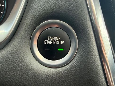 Used 2021 Chevrolet Traverse Premier w/ Redline Edition image 17