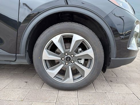 Used 2025 Ford Escape Platinum AWD/4WD image 8