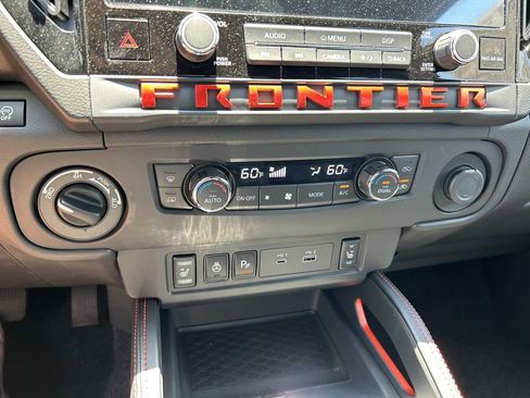 New 2025 Nissan Frontier PRO-4X w/ Pro Convenience Package image 31