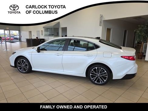 Used 2025 Toyota Camry XLE w/ Premium Plus Package AWD/4WD image 9