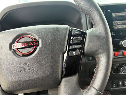 Used 2026 Nissan Frontier PRO-4X AWD/4WD image 24