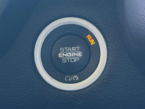Used 2022 RAM 1500 Big Horn w/ Night Edition RWD image 14