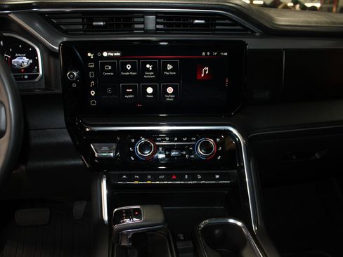 Used 2023 GMC Sierra 1500 Denali w/ Technology Package AWD/4WD image 35