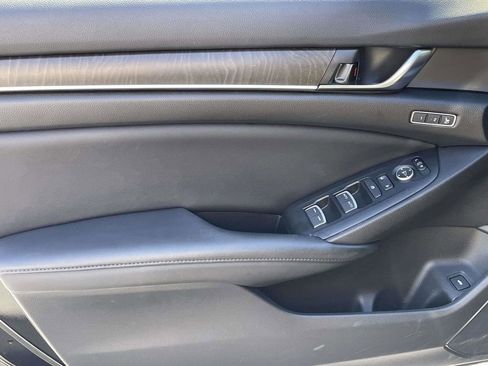 Used 2021 Honda Accord Touring image 24