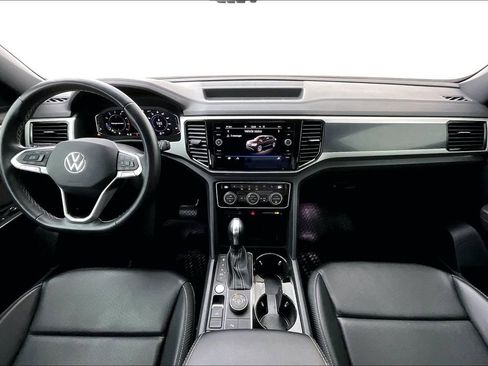 Used 2022 Volkswagen Atlas Cross Sport SEL image 20