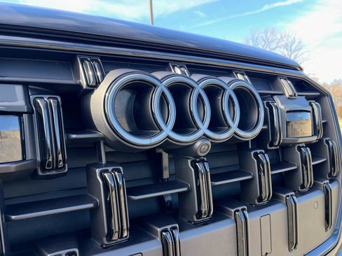 Used 2025 Audi Q7 3.0T Prestige image 53