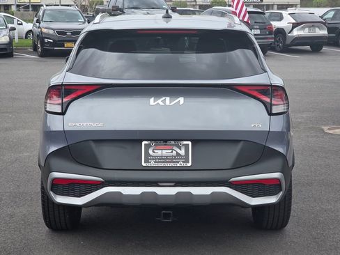 Used 2023 Kia Sportage EX AWD/4WD image 5