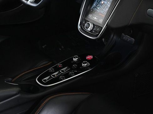 Used 2023 McLaren GT image 19