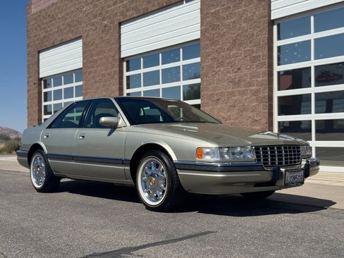 Used 1996 Cadillac Seville SLS image 1