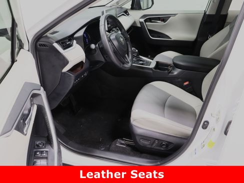 Certified 2020 Toyota RAV4 Limited image 14