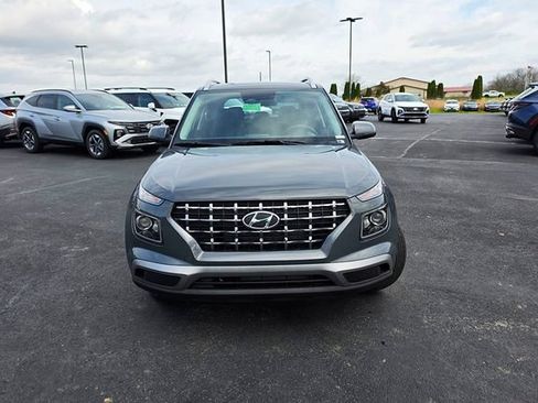 New 2026 Hyundai Venue SEL FWD image 2