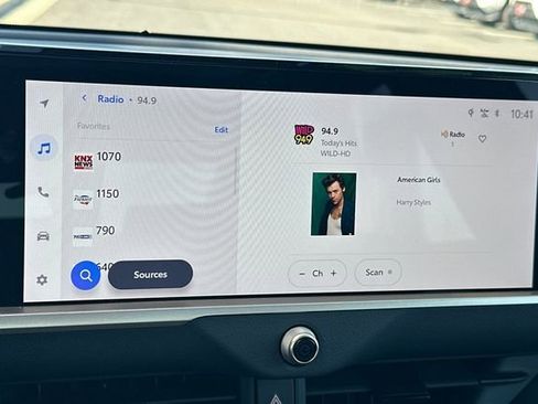 Used 2024 Toyota Crown Limited image 20