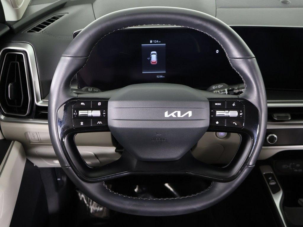Certified 2026 Kia Sorento S FWD image 40