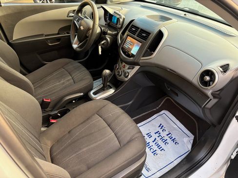 Used 2016 Chevrolet Sonic LT image 23