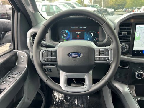 New 2025 Ford F150 Lightning XLT AWD/4WD image 19