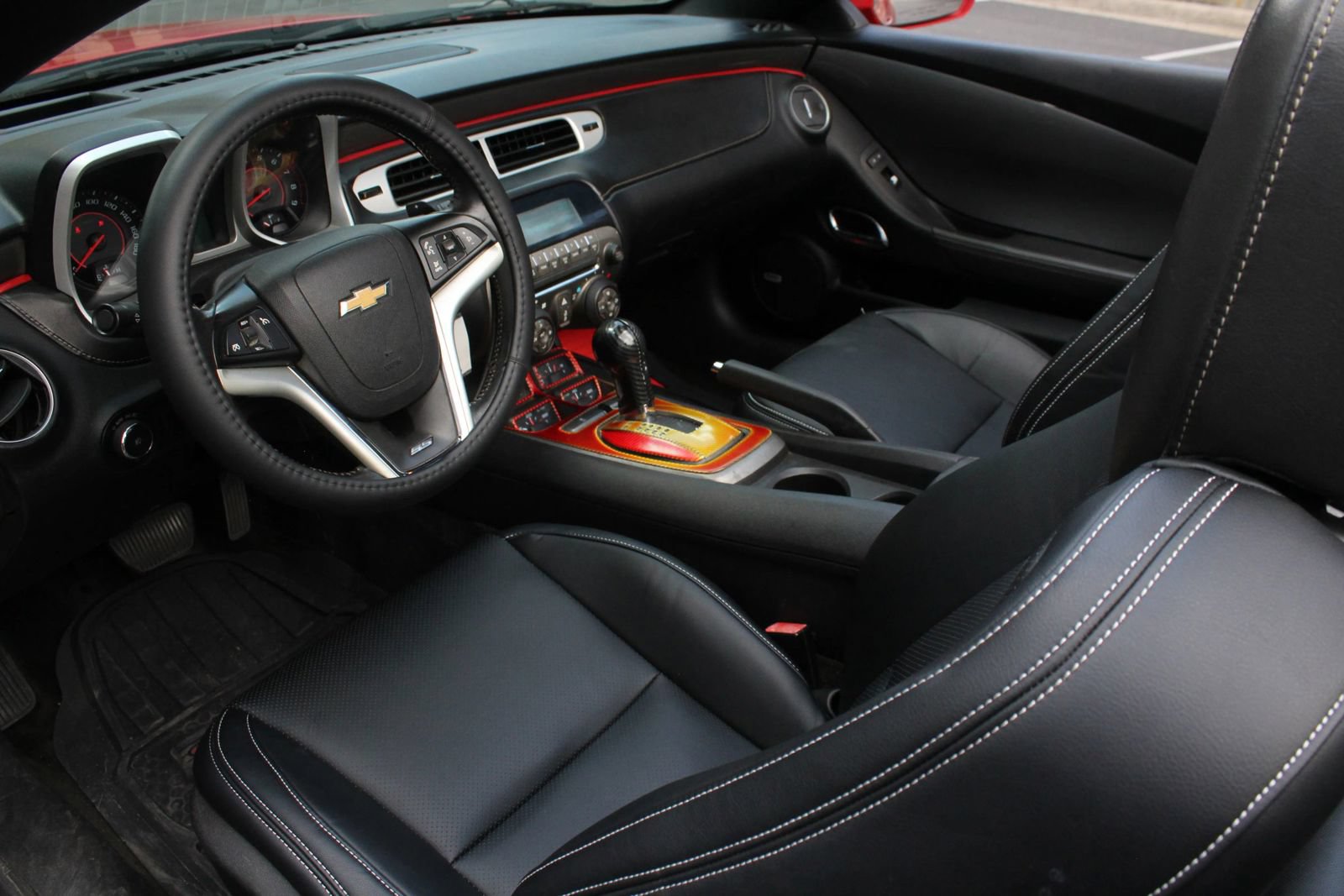 Used 2012 Chevrolet Camaro SS RWD image 13