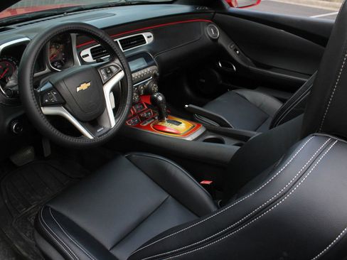 Used 2012 Chevrolet Camaro SS RWD image 13