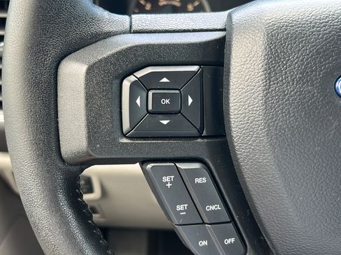 Used 2018 Ford F150 XLT w/ Equipment Group 302A Luxury AWD/4WD image 15