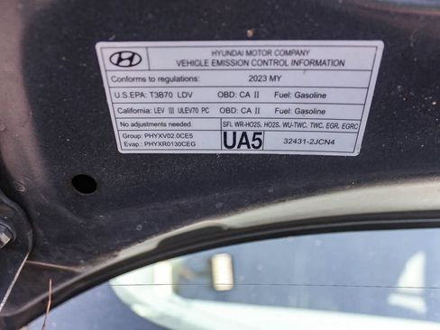 Used 2023 Hyundai Elantra SEL w/ Convenience Package FWD image 32