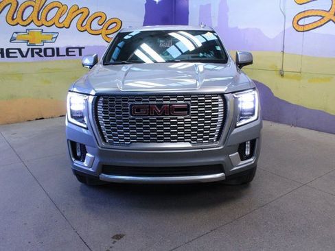 Used 2024 GMC Yukon Denali w/ Max Trailering Package image 3