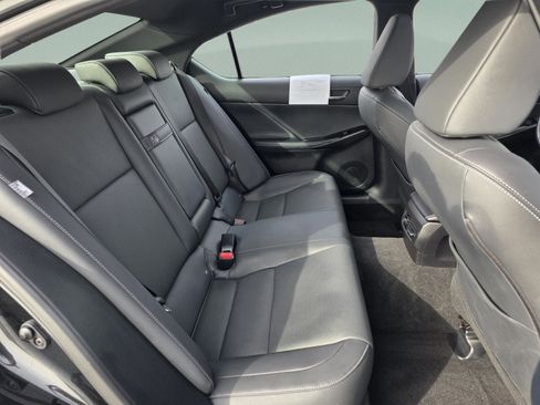 Used 2025 Lexus IS 300 IS 300 w/ Comfort Package image 24