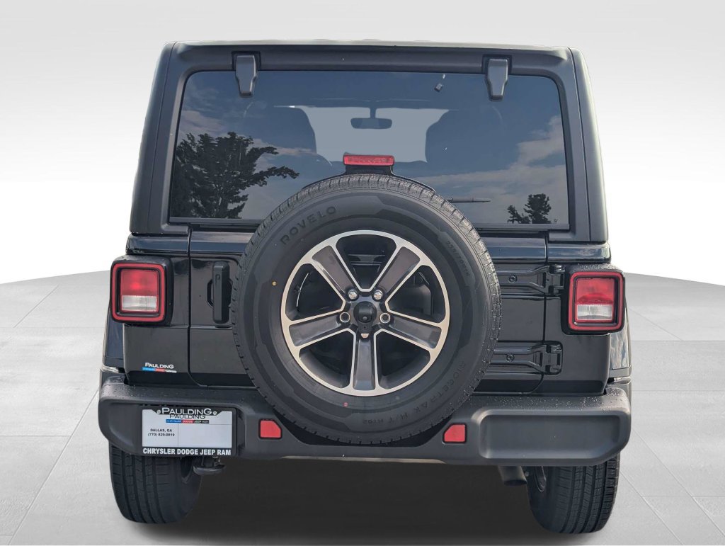 Used 2023 Jeep Wrangler Unlimited Sahara w/ Cold Weather Group AWD/4WD image 5