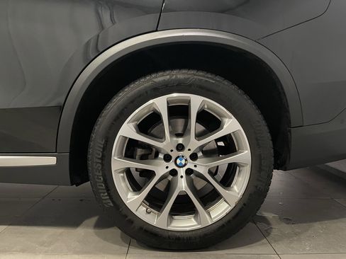 Certified 2024 BMW X5 xDrive40i w/ Parking Assistance Package AWD/4WD image 8