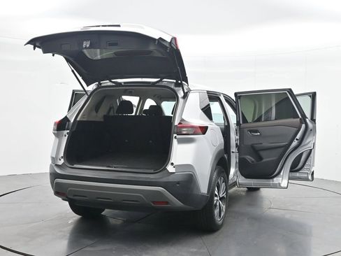 Used 2021 Nissan Rogue SV FWD image 24