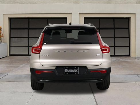 Certified 2023 Volvo XC40 Recharge Ultimate AWD/4WD image 5