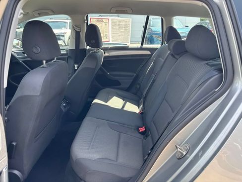 Used 2017 Volkswagen Golf S AWD/4WD image 13