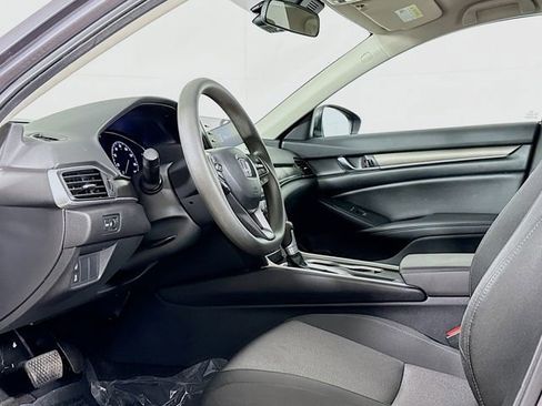 Used 2019 Honda Accord LX image 9