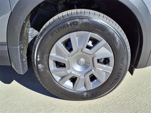 New 2026 Nissan Kicks S image 5